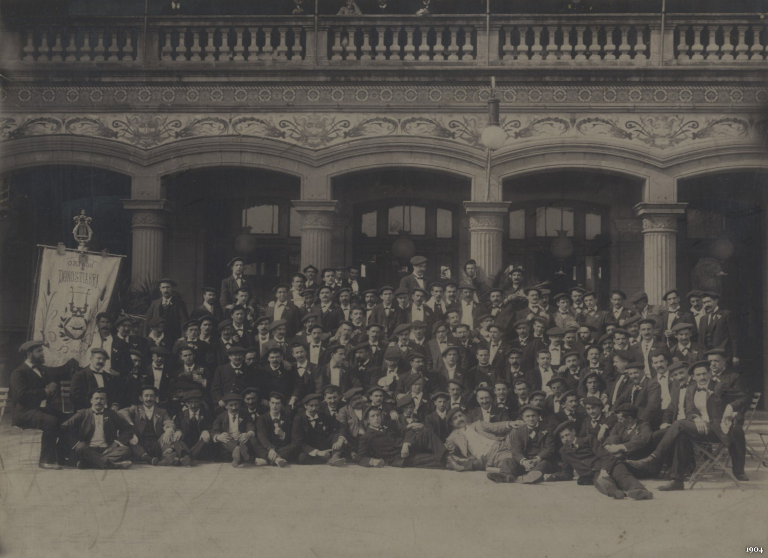 1904